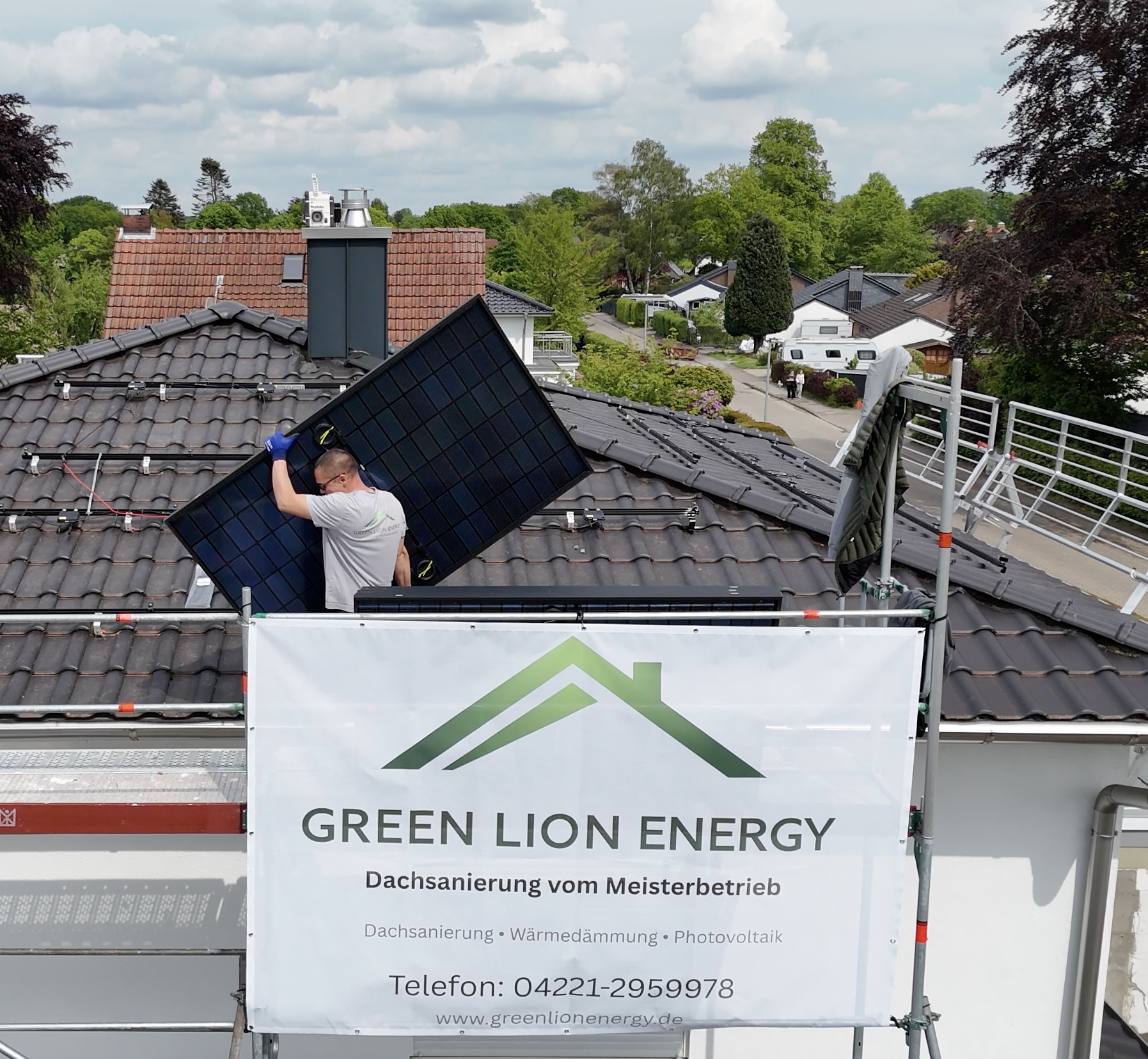 Photovoltaik-Anlage von Green Lion Energy auf einem Bremer Einfamilienhaus